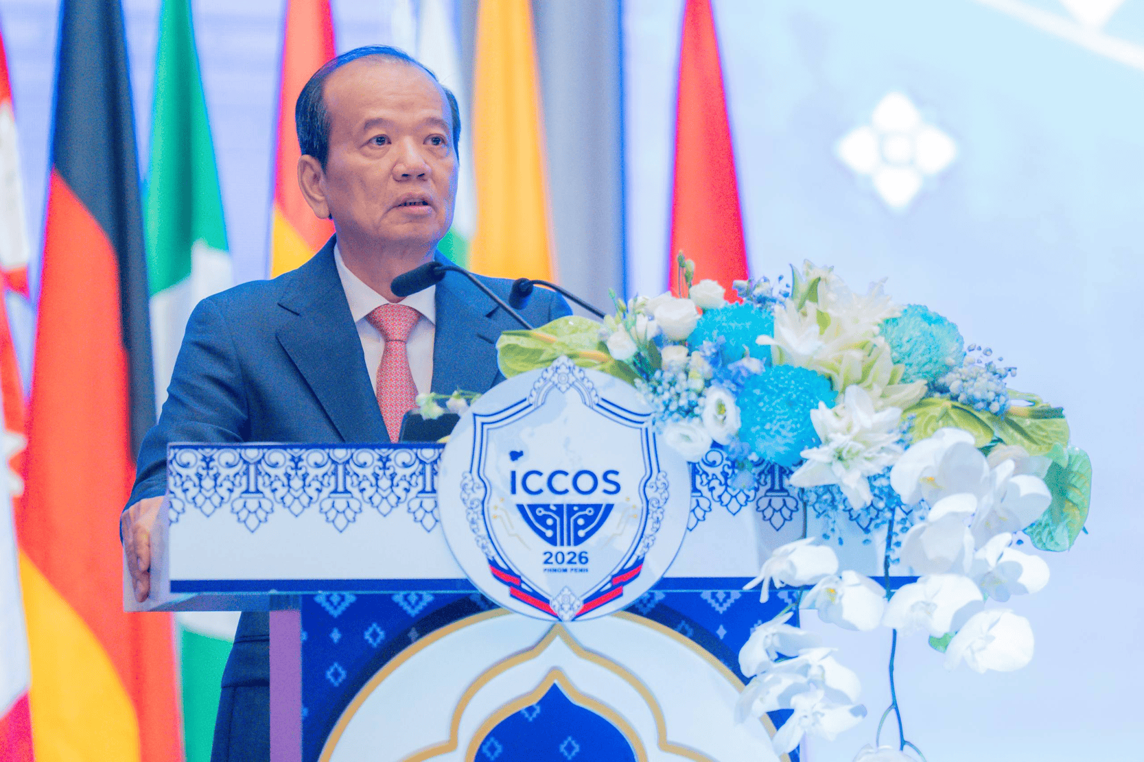 Bộ trưởng Viễn thông cảnh báo về việc lạm dụng thẻ SIM nước ngoài trong các vụ lừa đảo