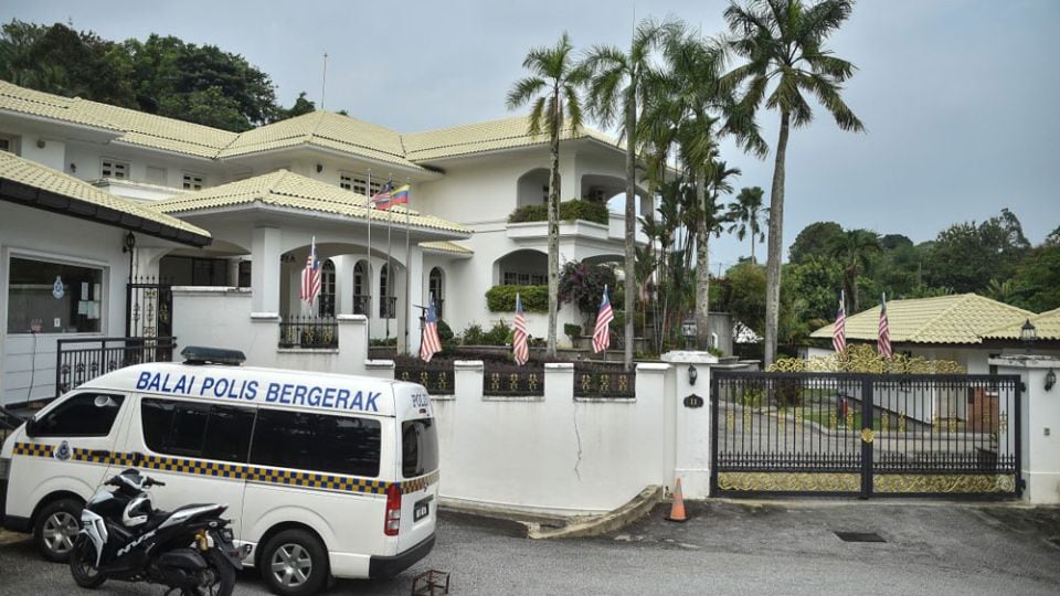 Đảng UMNO kêu gọi quyên góp 50 triệu RM để nộp phạt cho cựu thủ tướng Najib, nhưng nhiều người dùng mạng xã hội chỉ donate 1 sen để chế giễu